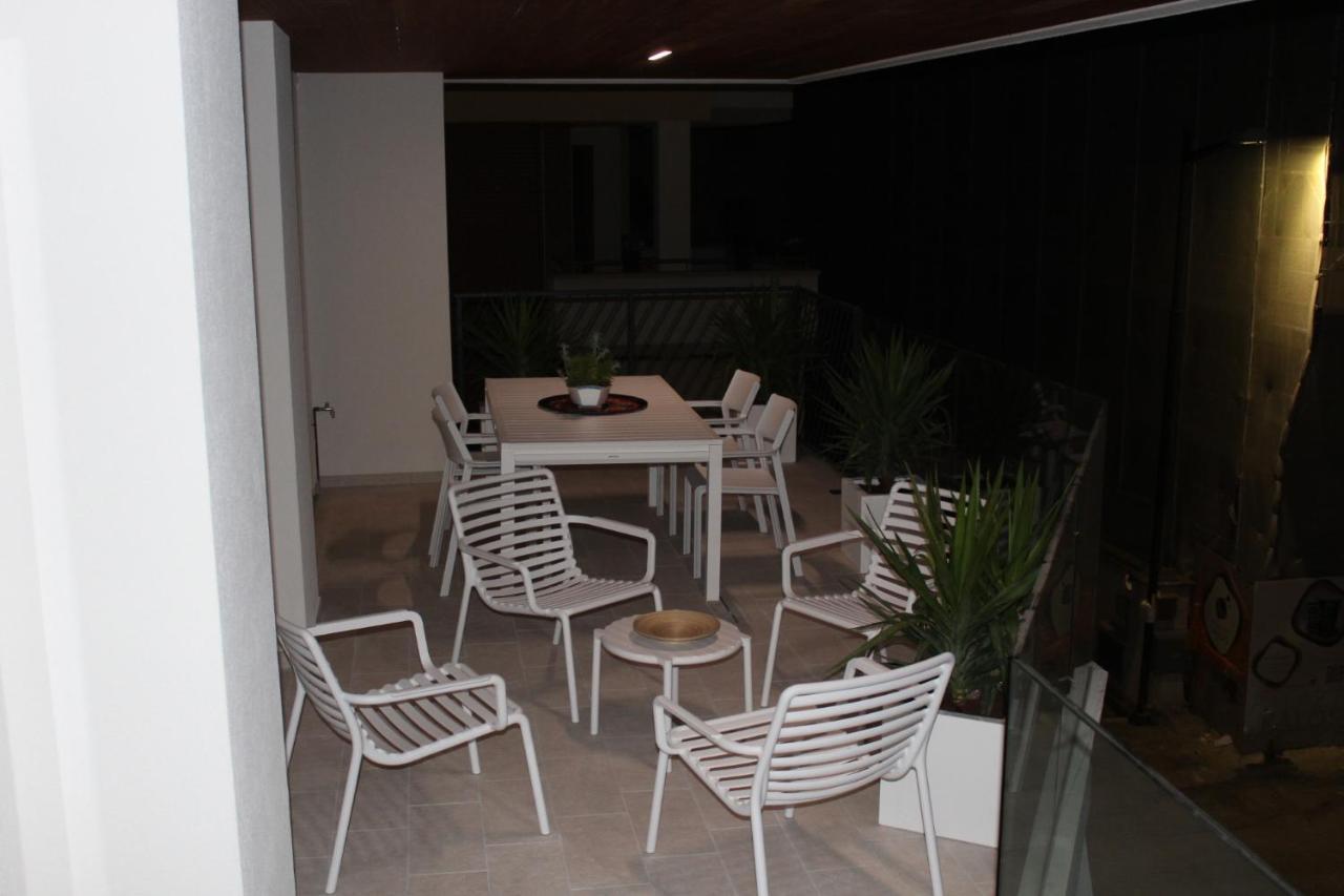Novatek Apartment 201 Exclusive ペスカーラ エクステリア 写真